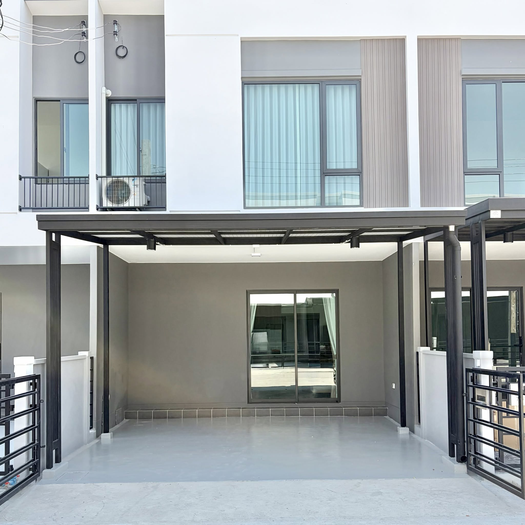 ให้เช่า Pleno Bangna 3 | ใกล้ Mega Bangna เพียงประมาณ 800 ม. | 3 ห้องนอน | Fully Furnished | Pet Friendly