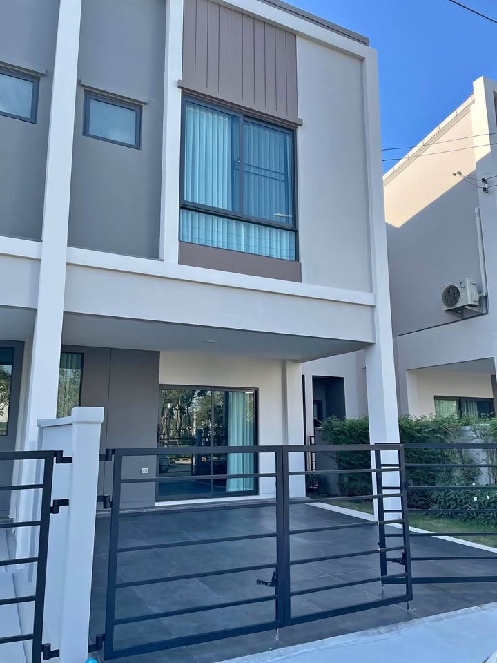 ให้เช่า Pleno Sukhumvit–Bangna 3 ใกล้ Mega Bangna เพียง 800 เมตร 