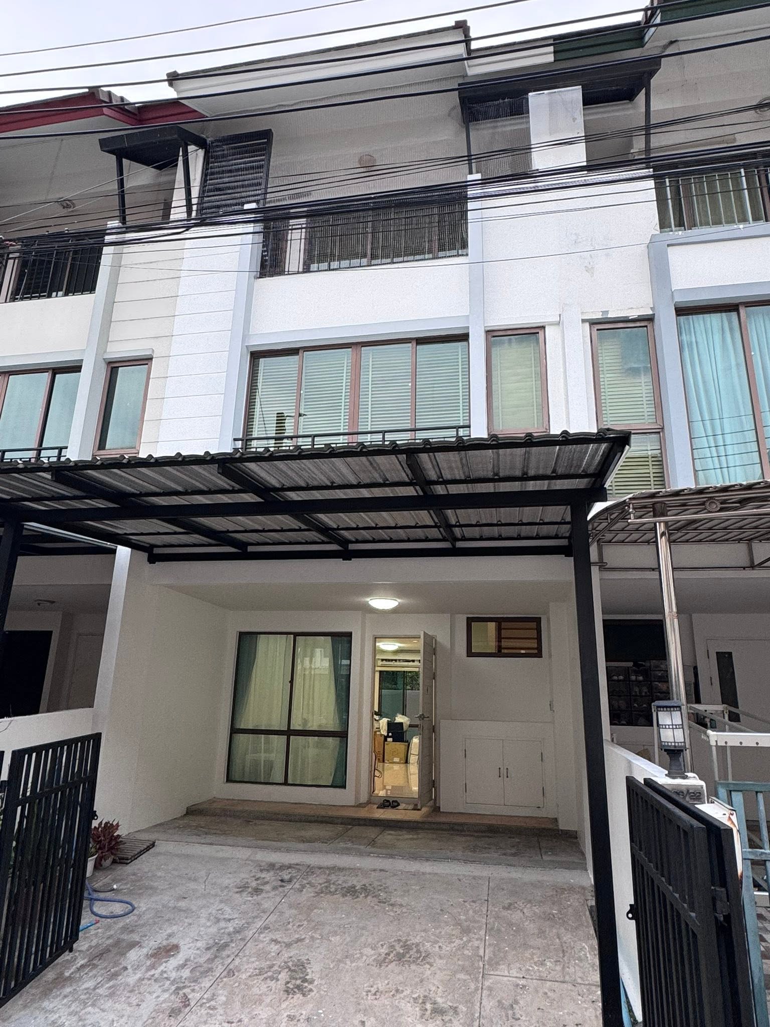 ให้เช่าทาวน์โฮม 3 ชั้น โครงการ The Private Sukhumvit–Bangchak ทำเลสุขุมวิท ใกล้ BTS บางจาก เดินทางสะดวก เข้าเมืองง่าย