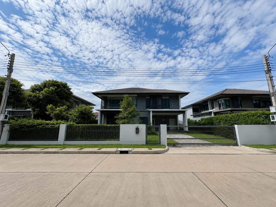 ขาย  ให้เช่า บ้านเดี่ยวไซส์ใหญ่ Habitia Yard Ramindra ที่ดิน 113 ตร.ว. รับสัญญานิติบุคคล