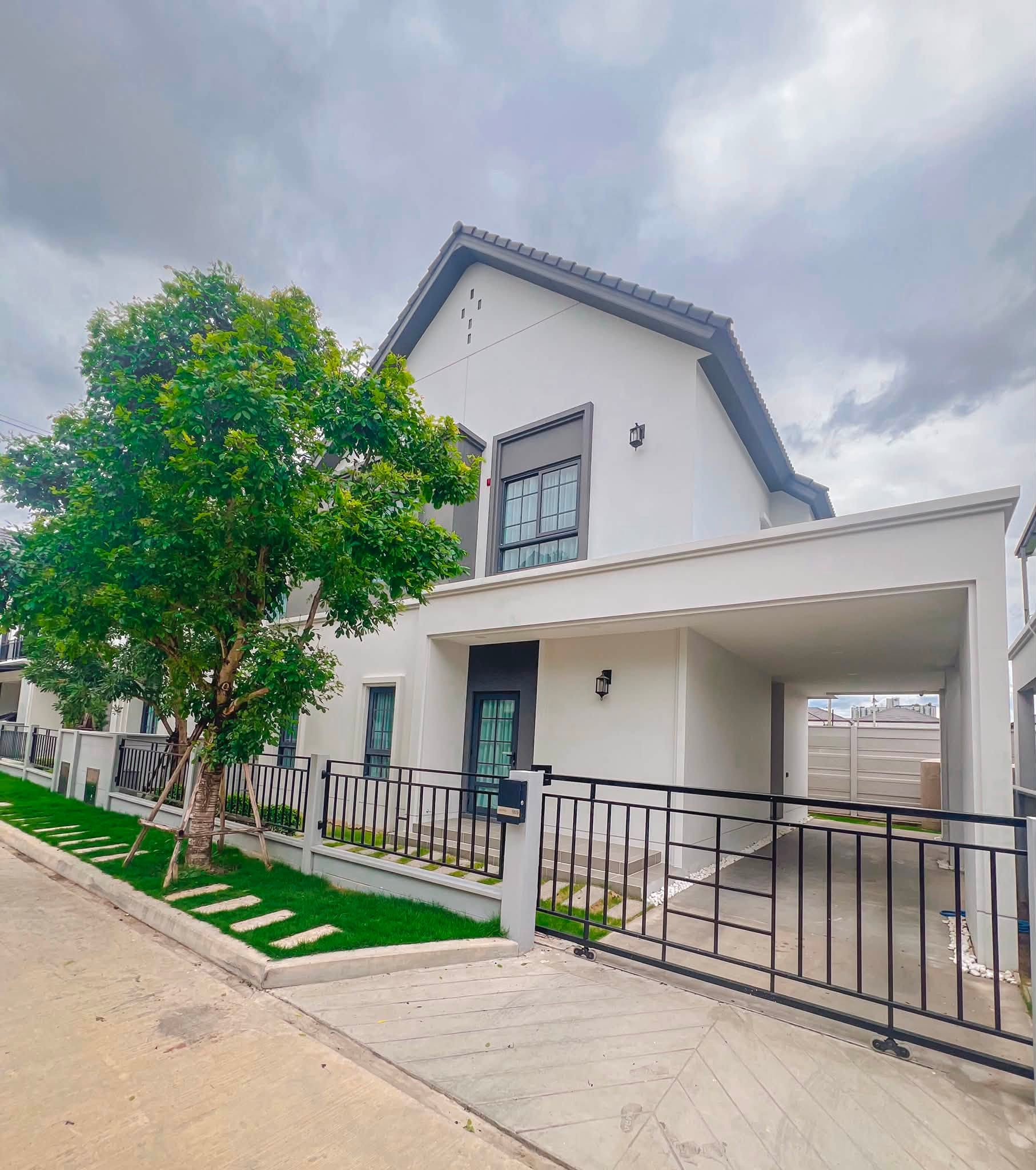 ให้เช่าบ้านเดี่ยว Centro Bangna Phase 2 บ้านแต่งครบ พร้อมเข้าอยู่ ใกล้ Mega Bangna เพียง 800 เมตร