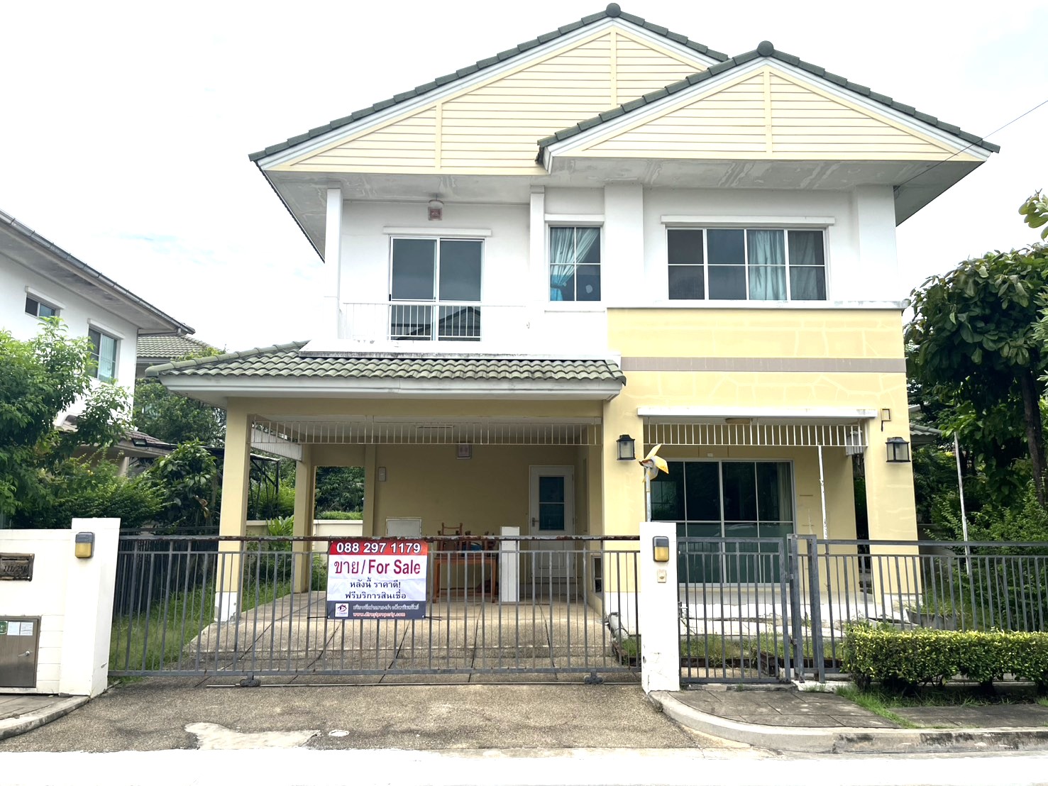 ขายบ้านเดี่ยว  ม.มัณฑณา ปิ่นเกล้า-พระราม5 (เนื้อที่ 61.2 ตรว.) มหาสวัสดิ์  บางกรวย นนทบุรี โครงการติดถนนนครอินทร์  ราคาดี  ใกล้วงเวียนพระราม5 ใกล้ ม.ราชพฤกษ์ พระราม5  เดินทางสะดวกมาก  