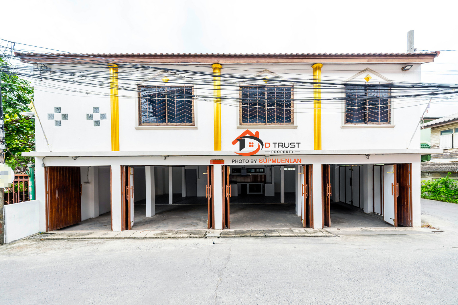 ขาย ทาวน์โฮม 2 ชั้น ถ.ศรีนครินทร์ 27ตร.ว. หลังมุม ในซ.ศรีด่าน 1/5 พร้อมอยู่