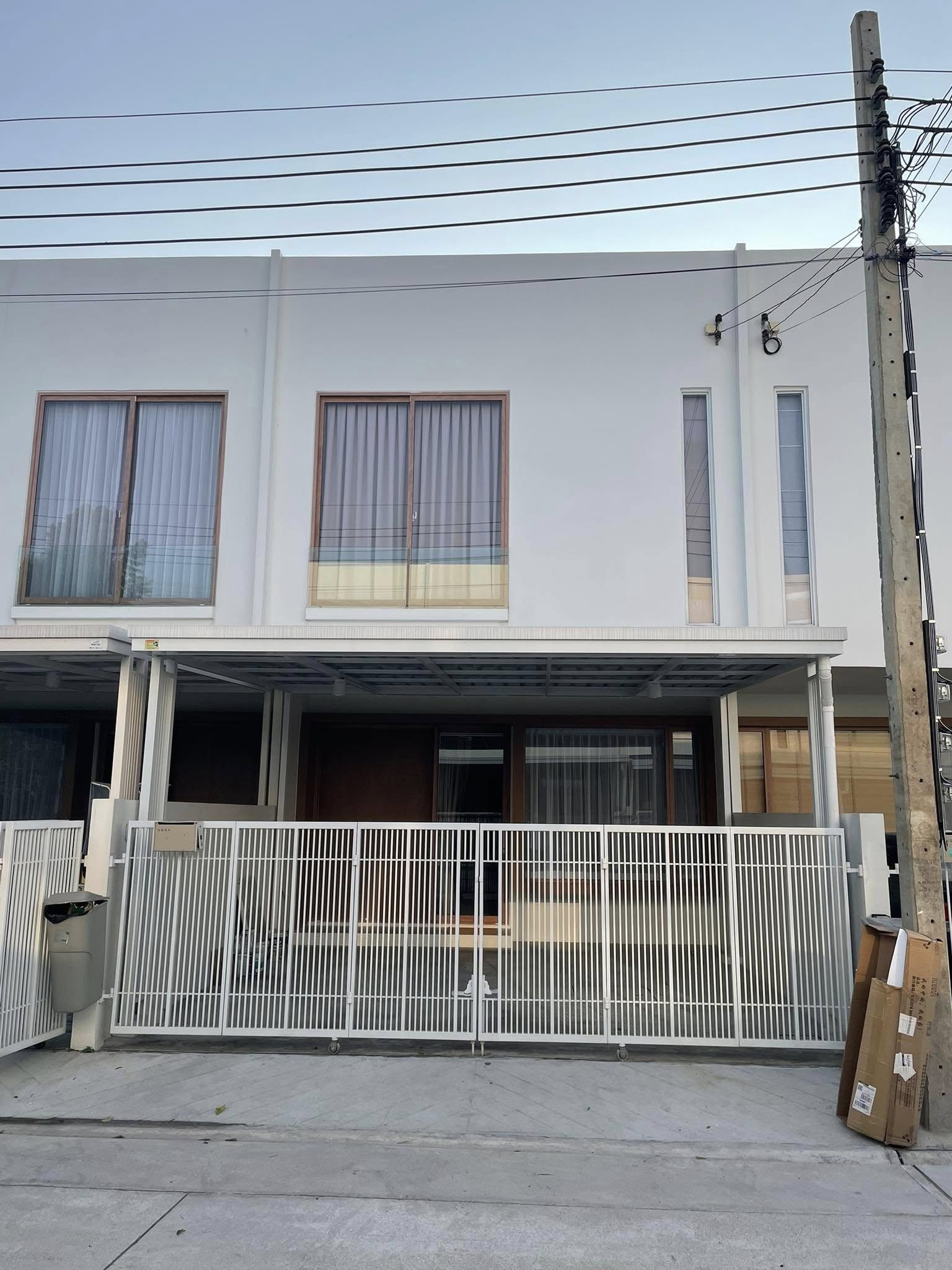 ให้เช่า NORA Bangna | ทาวน์โฮมมินิมอล 3 ห้องนอน | Fully Furnished | ใกล้ Mega Bangna | รับต่างชาติ