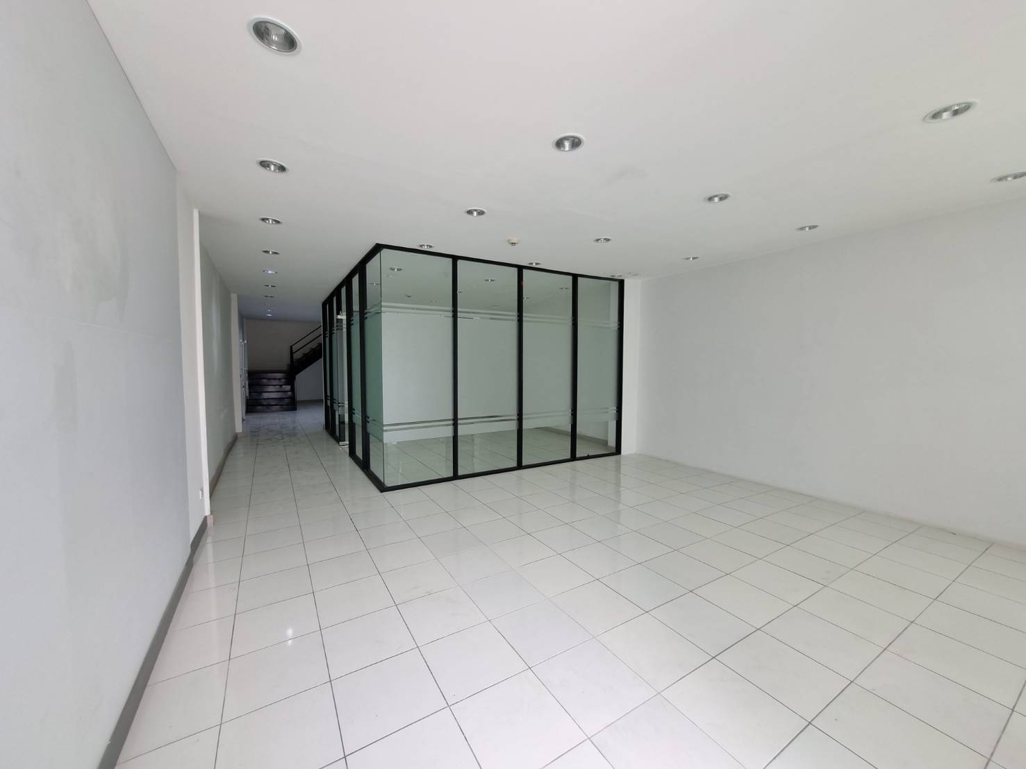 🏢 ให้เช่า อาคารสำนักงาน พร้อมคลังสินค้า (Warehouse + Office) ซอยรามคำแหง 4 (สมานมิตร) - Image 5