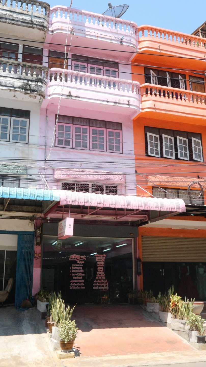 ขายอาคารพาณิชย์ ตึกแถว 3.5 ชั้น 1 คูหา ซอยเทียนทะเล26 (เรือพระร่วง) - Image 3