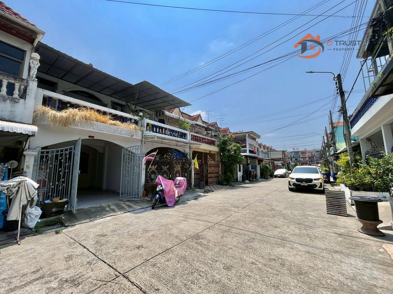 ขายทาวน์เฮ้าส์ 2 ชั้น หมู่บ้านสุขสบาย ลาดพร้าว 87 แยก 10 แขวงเจ้าคุณสิงห์ เขตวังทองหลาง - Image 3