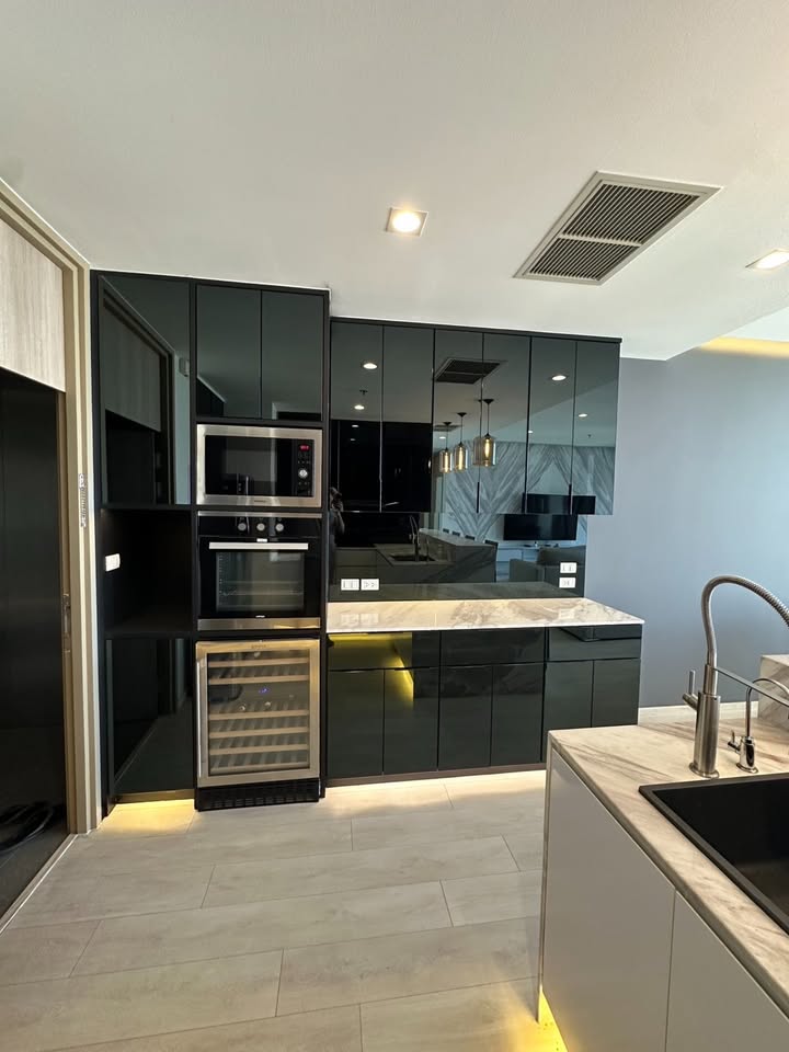  ให้เช่าและขาย คอนโดหรู Noble Ploenchit Rare Luxury Corner Unit วิวสถานทูตโล่งสวยมาก ใจกลางเพลินจิต - Image 3