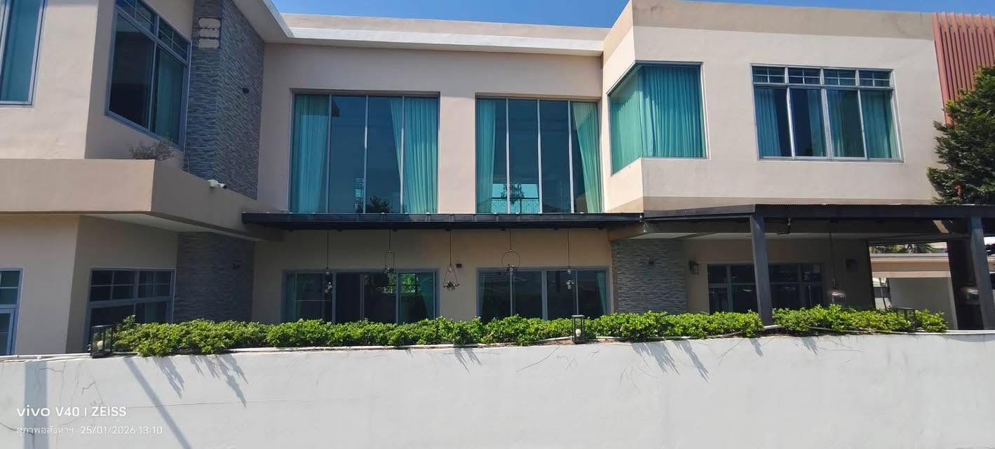 ขาย / ให้เช่า บ้านเดี่ยว Luxury Pool Villa โซนราชพฤกษ์ ทำเล Prime Location ตรงข้าม Central Westville - Image 3