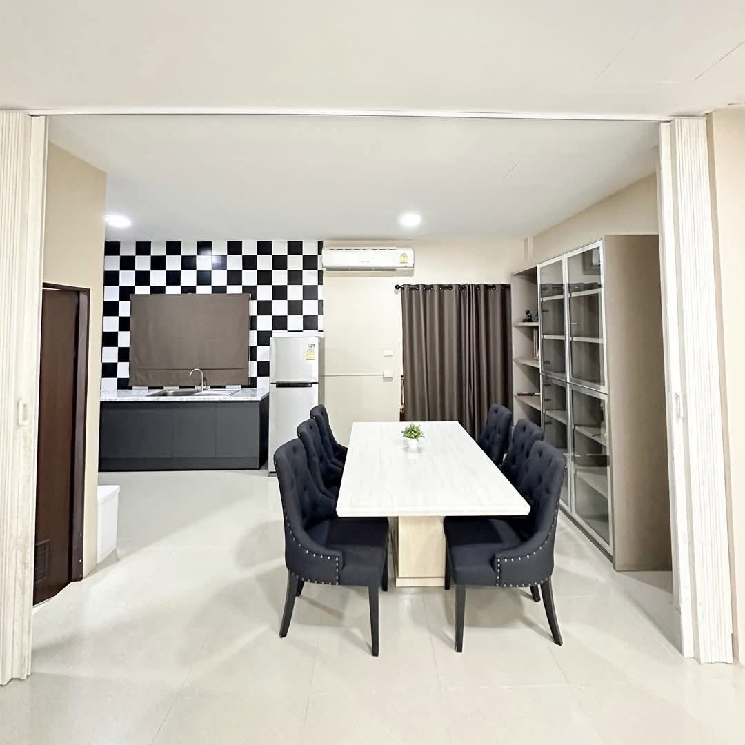 ให้เช่า ทาวน์โฮม 3 ชั้น หมู่บ้านธนาภิรมย์ (ศรีนครินทร์-วงแหวน) - Image 3