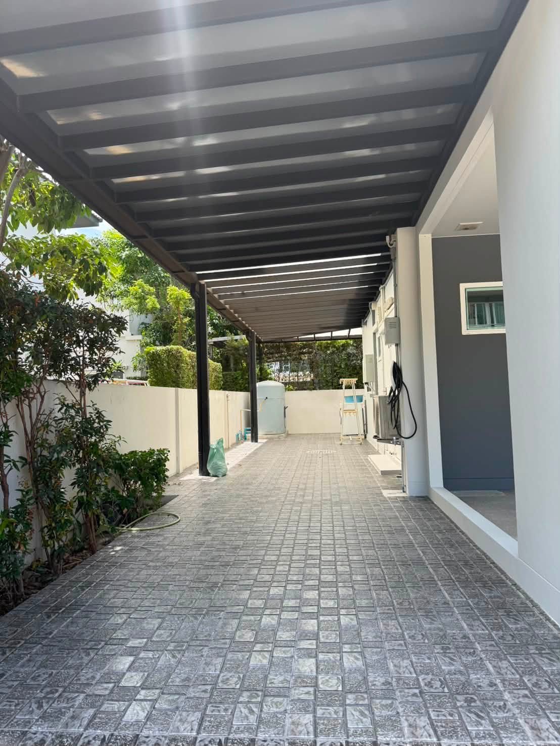 ให้เช่า บ้านเดี่ยว มัณฑนา 2 บางนา กม.7 | 86 ตร.ว. | 4 ห้องนอน | Solar Cell + EV Charger | Pet Friendly - Image 3