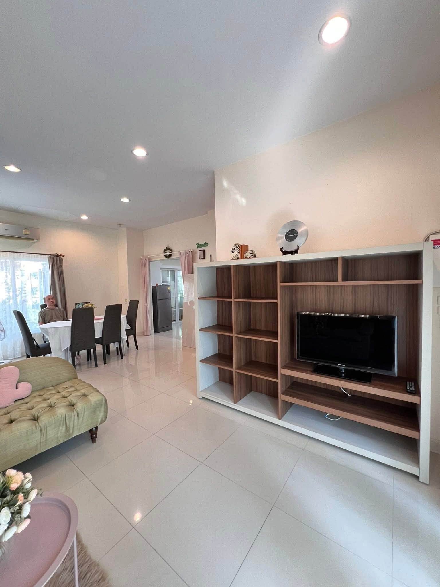 ให้เช่า ขาย   บ้านเดี่ยว Perfect Place Sukhumvit 77–Suvarnabhumi Airport | 56 ตร.ว. | 200 ตร.ม. | Pet Friendly | ใกล้สนามบินและ ARL ลาดกระบัง - Image 3