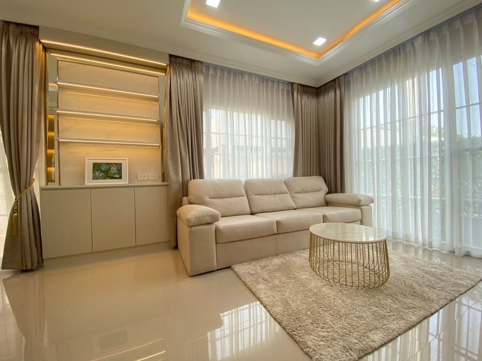 ขายและให้เช่า บ้านหลังมุม Golden Neo สุขุมวิท–ลาซาล ทำเลดี ใกล้ BTS  - Image 3