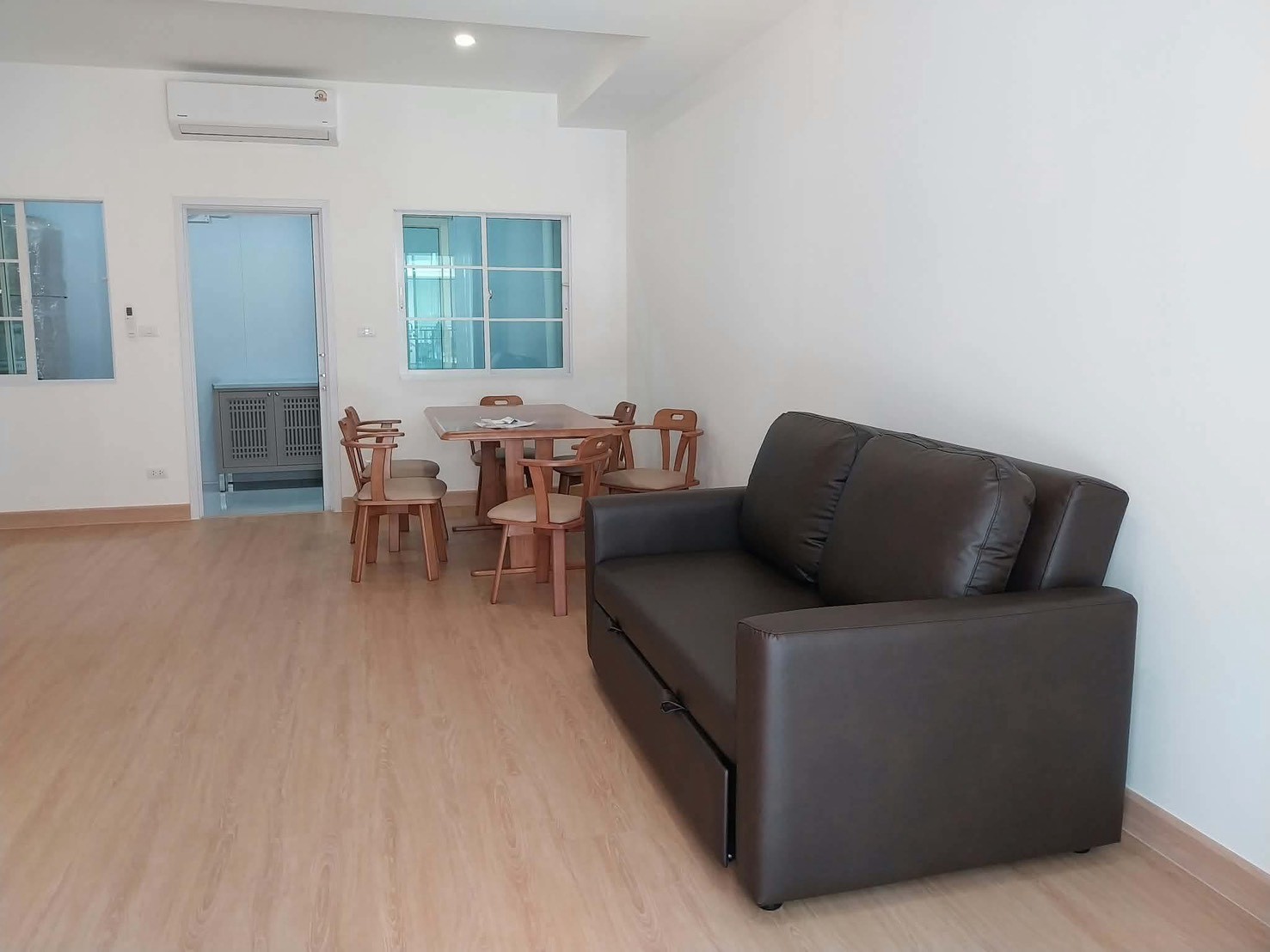 ให้เช่า บ้านใหม่ เฉลิมพระเกียรติ 38 | 3 ห้องนอน 2 ห้องน้ำ | เฟอร์ใหม่ทั้งหลัง | ตรงข้ามสวนหลวง ร.9 - Image 3