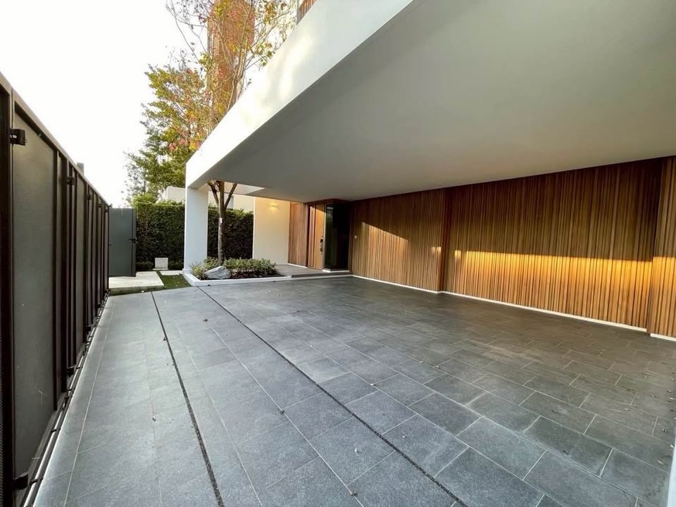 ให้เช่าบ้านเดี่ยว VIVE พระราม 9 บ้านหรู 3 ชั้น จาก Land & Houses บรรยากาศเงียบสงบ วิวสวย พร้อมเข้าอยู่ - Image 4