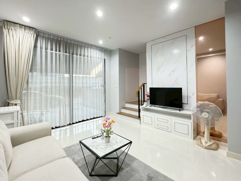 ให้เช่า บ้านกลางเมือง พระราม 9 – กรุงเทพกรีฑา Home Office พร้อมจดทะเบียนบริษัทได้ - Image 5