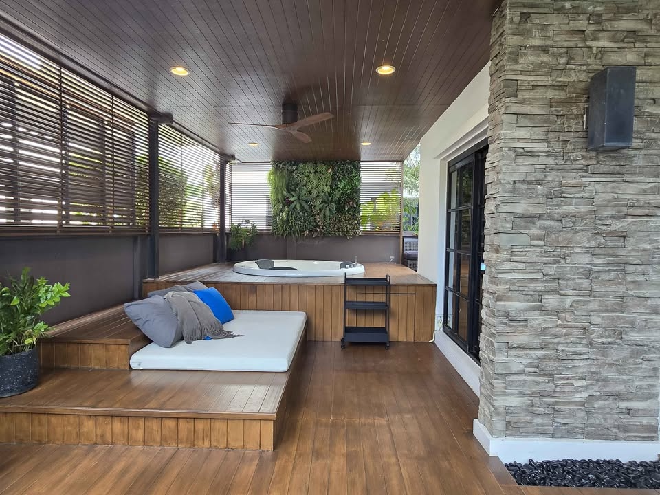 ให้เช่า บ้านเดี่ยว Mantana 1 บางนา กม.7 พร้อมอยู่ ใกล้ Mega Bangna เพียง 900 เมตร พร้อม Jacuzzi และพื้นที่ Outdoor ขนาดใหญ่ - Image 5