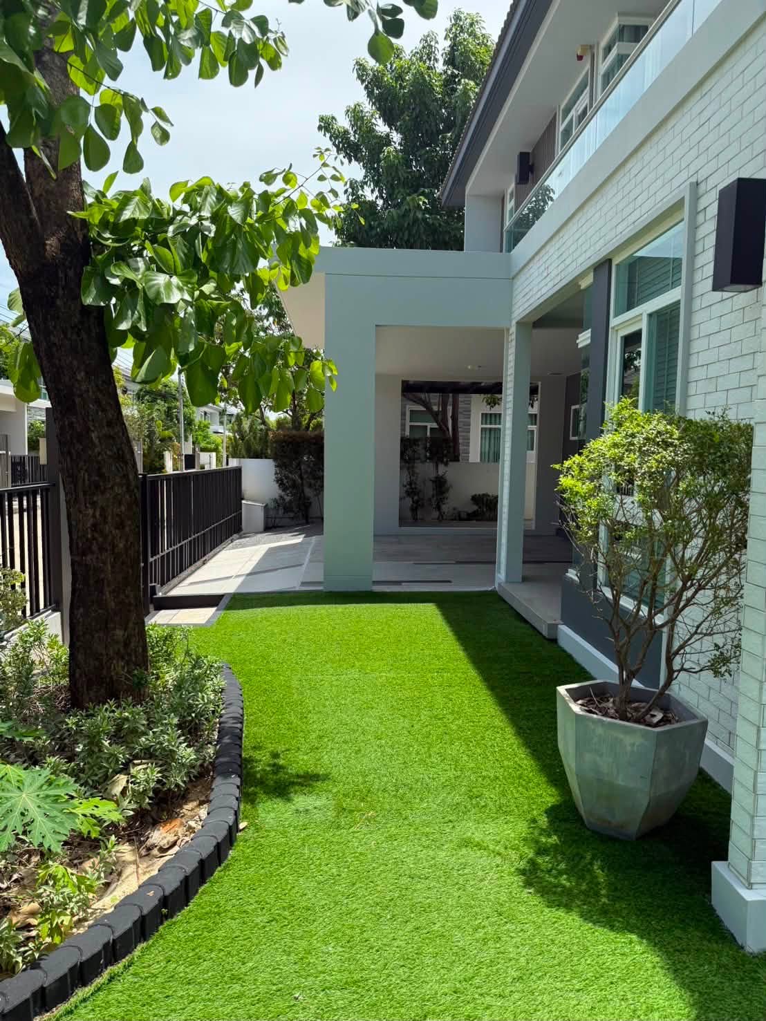 ให้เช่า บ้านเดี่ยว มัณฑนา 2 บางนา กม.7 | 86 ตร.ว. | 4 ห้องนอน | Solar Cell + EV Charger | Pet Friendly - Image 5