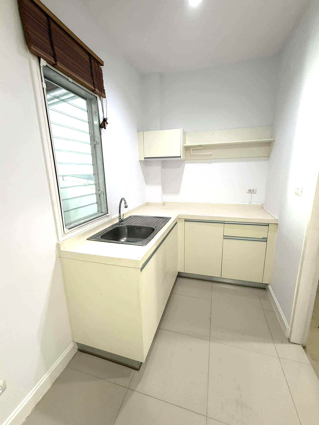 ให้เช่าทาว์นโฮม 3ชั้น เออร์เบิน สาทร URBAN SATHORN ราชพฤกษ์   - Image 5