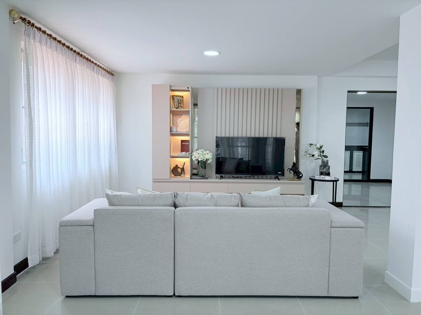 ให้เช่า บ้านเดี่ยว ใจกลางรัชดา–ห้วยขวาง | 6 ห้องนอน 4 ห้องน้ำ | Pet Friendly | รับต่างชาติ | ใกล้โรงเรียนนานาชาติ - Image 5