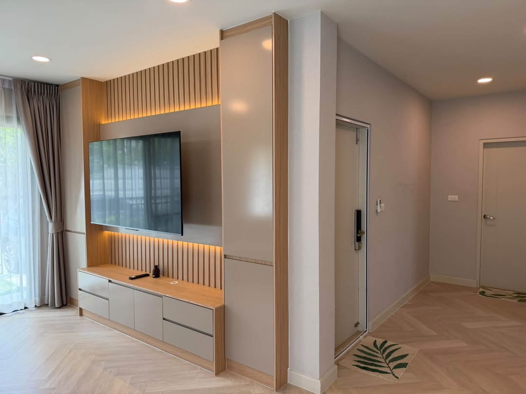 ให้เช่าบ้านเดี่ยว Centro Bangna (เซนโทร บางนา) เฟส 1 สไตล์ Modern Minimal | ตกแต่งครบ Fully Furnished | พร้อมเข้าอยู่ทันที - Image 5