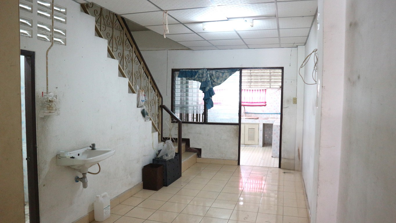 ขายอาคารพาณิชย์ ตึกแถว ม.สุนทร7 ( 4.5 ชั้น )ถนนเอกชัย89 บางบอน บางขุนเทียน พระรามสอง  - Image 6