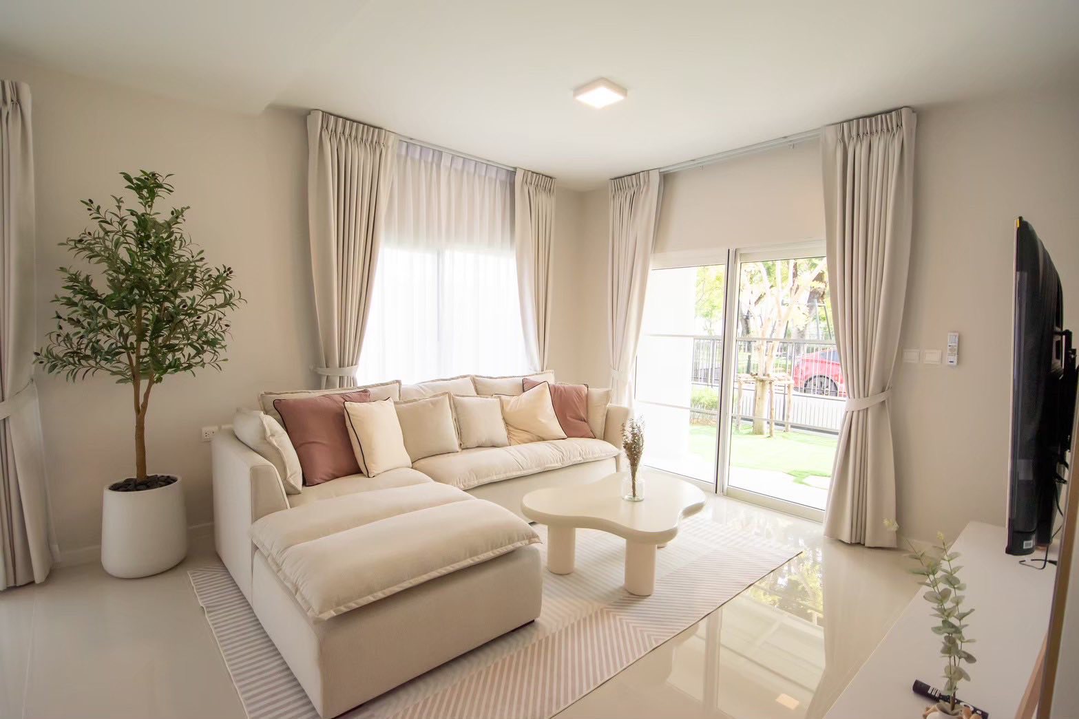 ให้เช่าบ้านเดี่ยว 2 ชั้น เลี้ยงสัตว์ได้ โครงการ Villaggio 3 ศรีนครินทร์–บางนา - Image 6