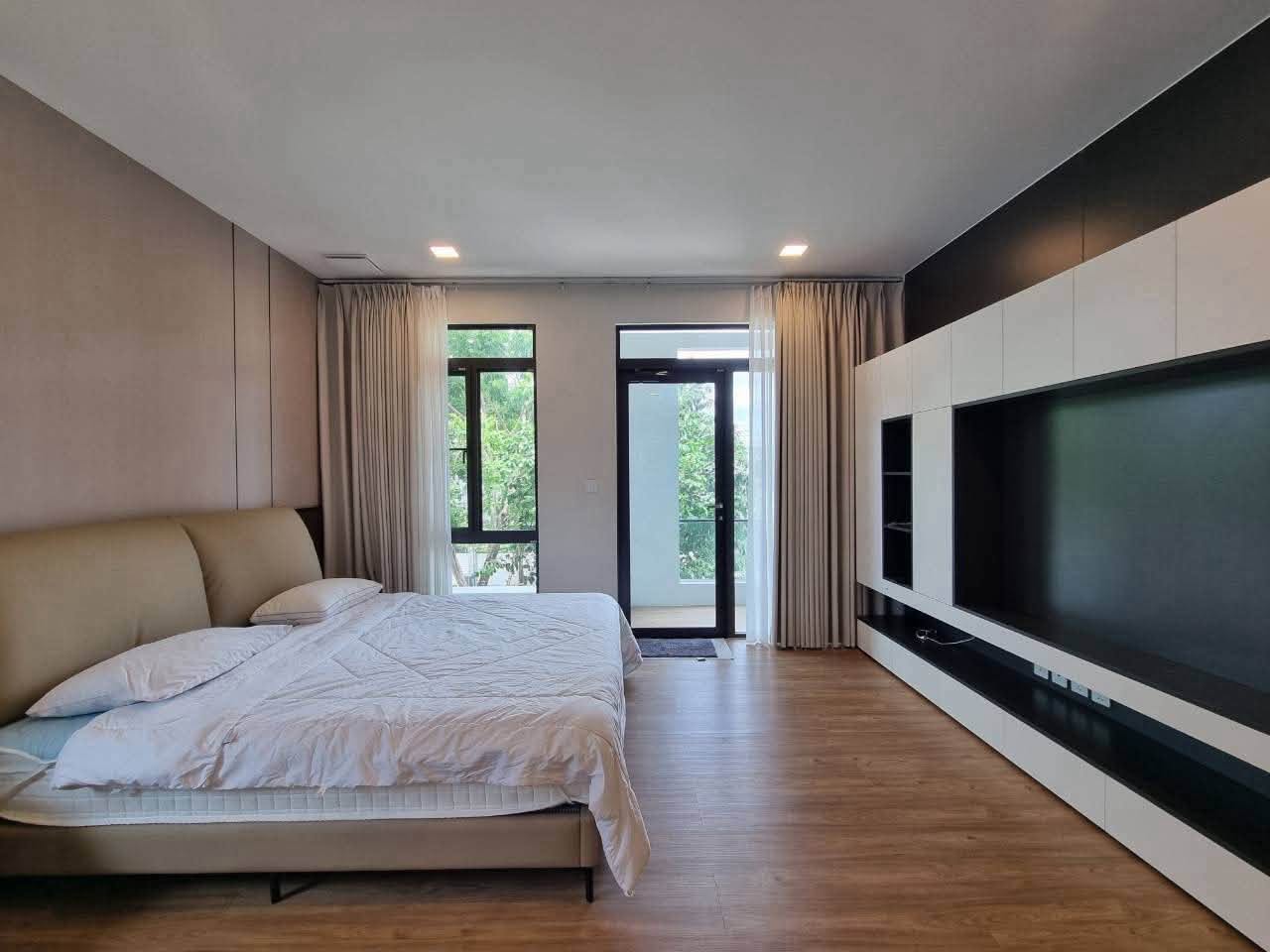 ให้เช่า บ้านเดี่ยว Mantana Bangna Km.15 | บ้านพรีเมียม 288 ตร.ม. | 4 ห้องนอน 5 ห้องน้ำ | ใกล้ Mega Bangna - Image 6
