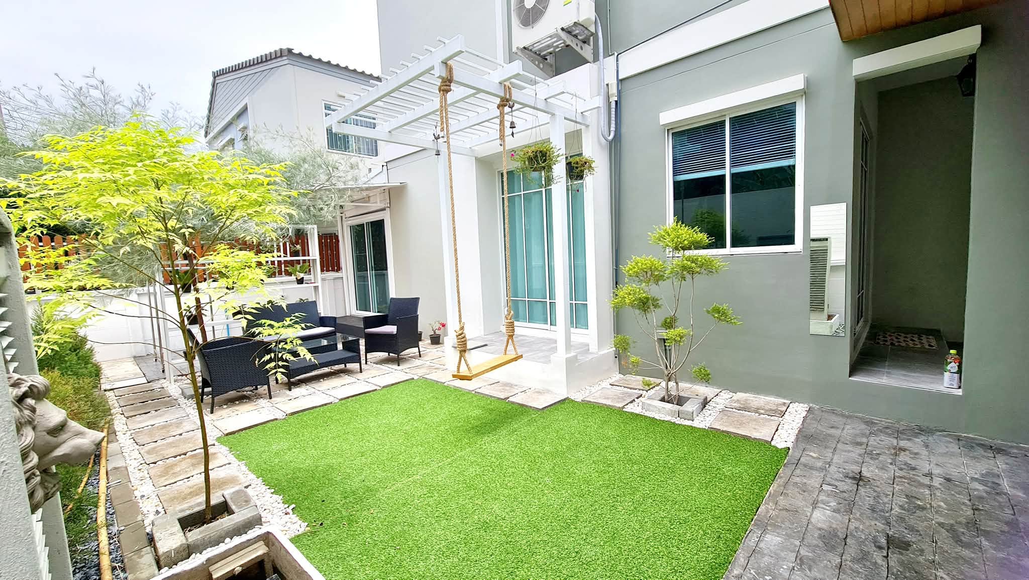 ขาย  ให้เช่า บ้านเดี่ยว The Village Bangna KM.10 หลังมุม พร้อมสวนส่วนตัว ใกล้ Mega Bangna - Image 7