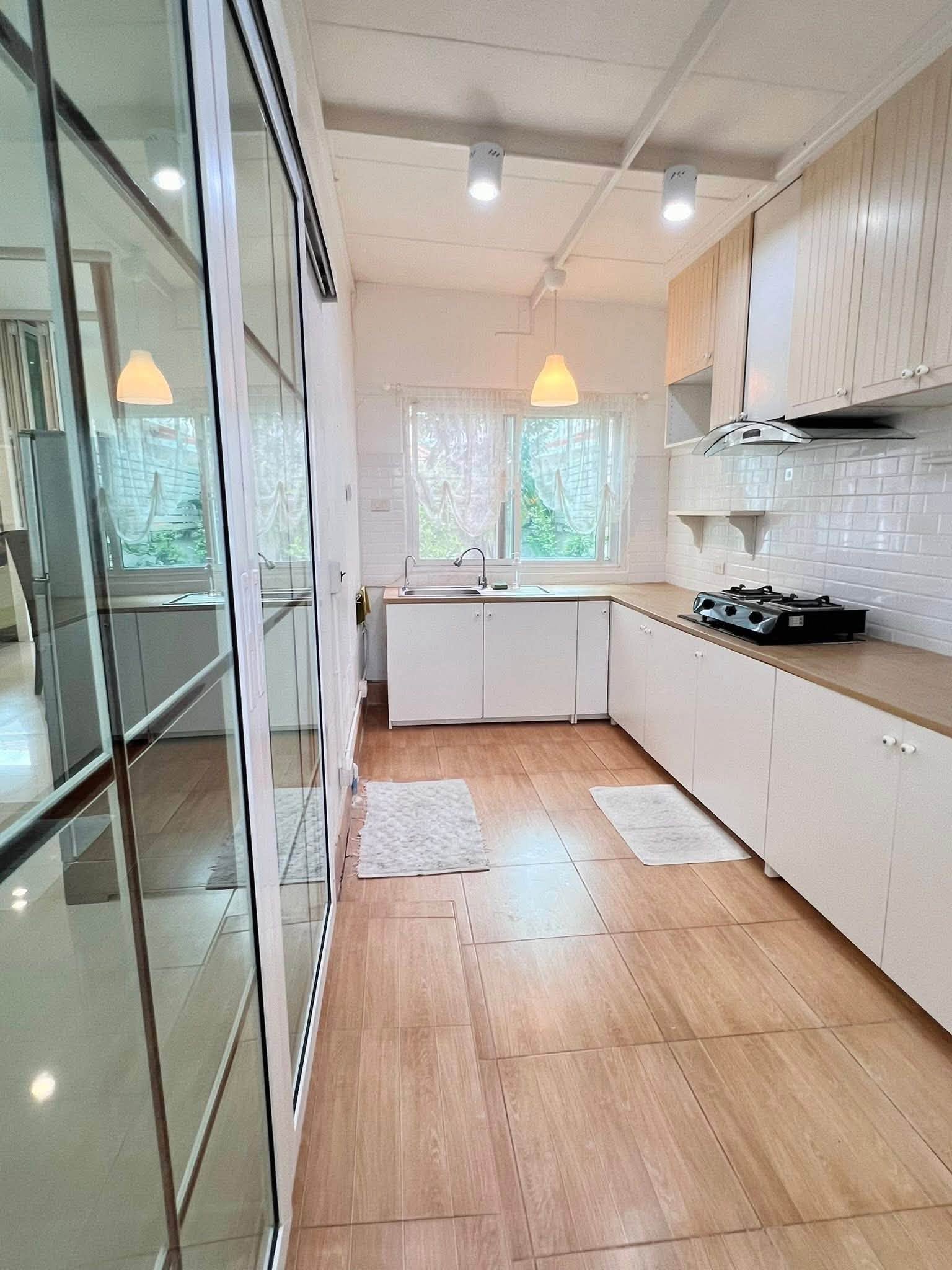 ให้เช่า ขาย   บ้านเดี่ยว Perfect Place Sukhumvit 77–Suvarnabhumi Airport | 56 ตร.ว. | 200 ตร.ม. | Pet Friendly | ใกล้สนามบินและ ARL ลาดกระบัง - Image 7