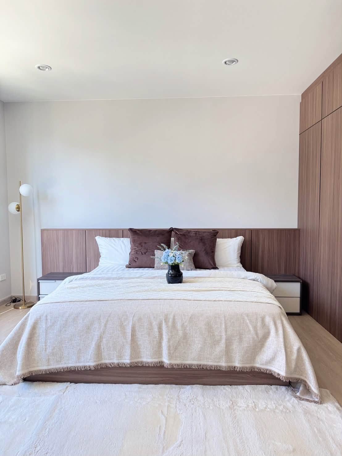 ให้เช่าโฮมออฟฟิศ 3 ชั้น บ้านตัวอย่างจากโครงการ Gravita พระราม 2-ท่าข้าม 250 ตรม.  - Image 7