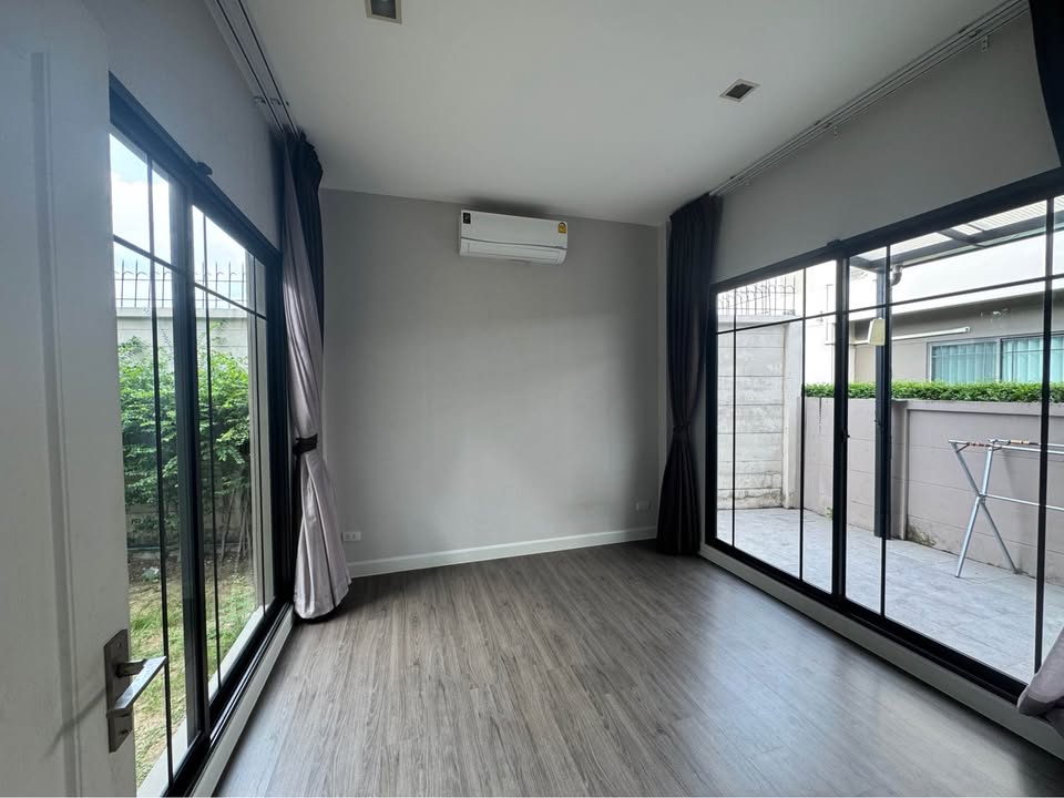 ให้เช่า บ้านเดี่ยวหรู Boulevard Sathorn–Pinklao 2 บ้านแปลงมุม “หน้าสวน” บรรยากาศดีมาก  - Image 8