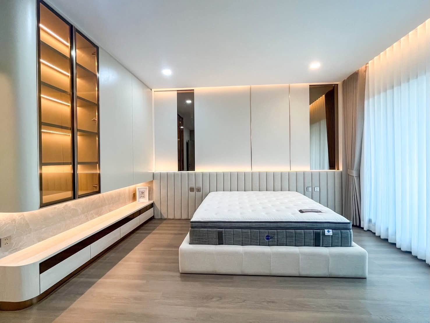 ให้เช่า ขาย บ้านเดี่ยวหรู The Palm Bangna–Wongwaen | Modern Luxury | 290 ตร.ม. | Solar Cell | Fully Furnished - Image 8