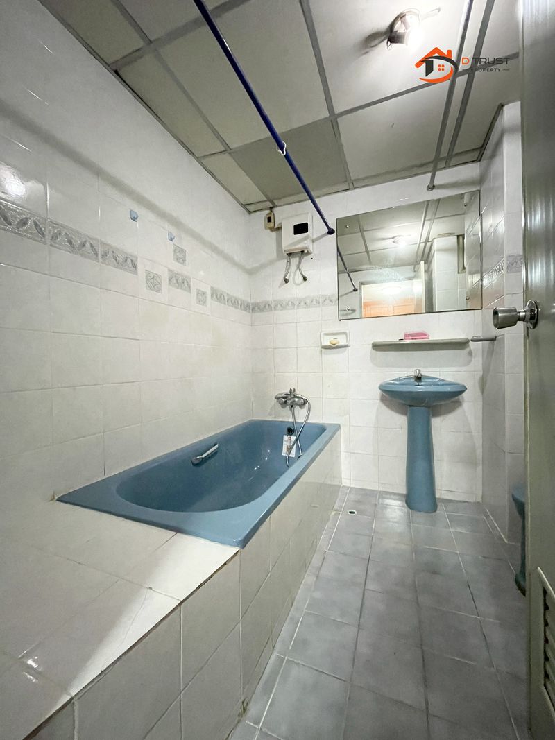 ขายคอนโด ห้องชุดอาคาร First Tower Condominium สุขุมวิท ซอย 1/1  - Image 9