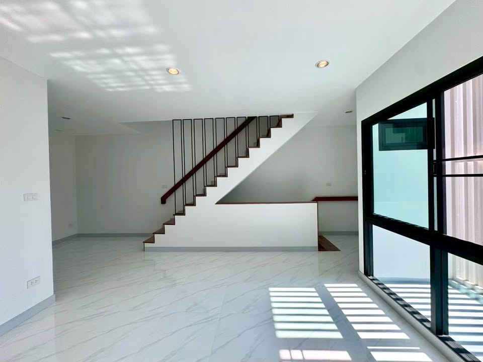 ให้เช่า Modern Luxury Home Office บ้านแฝด 3 ชั้น ใหม่แกะกล่อง  - Image 9
