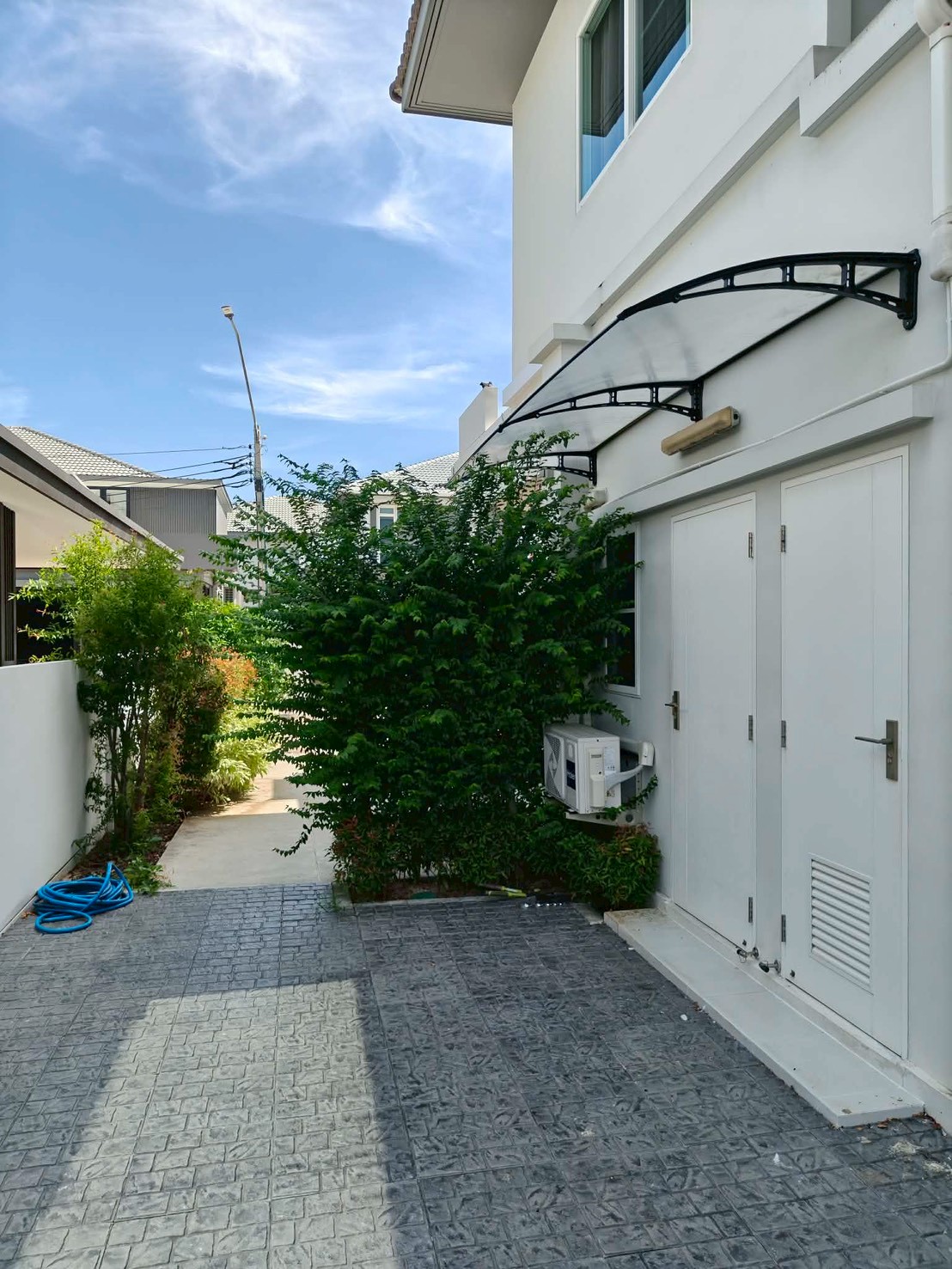 ขาย เช่า บ้านเดี่ยว มัณฑนา 2 บางนา กม.7 (ติด รร.ราชวินิตบางแก้ว) ทำเลดีมากๆ - Image 9