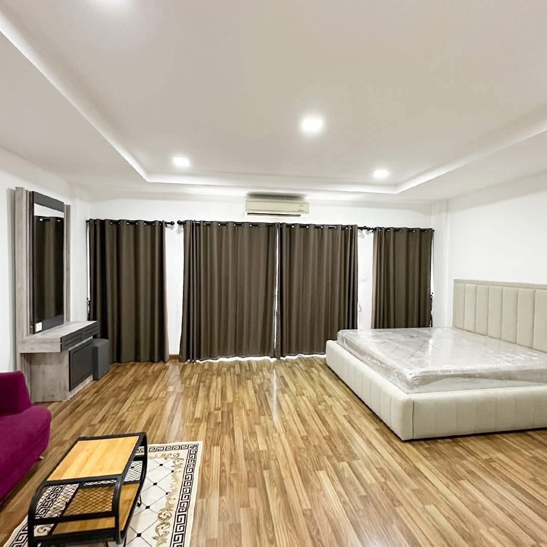 ให้เช่า ทาวน์โฮม 3 ชั้น หมู่บ้านธนาภิรมย์ (ศรีนครินทร์-วงแหวน) - Image 9