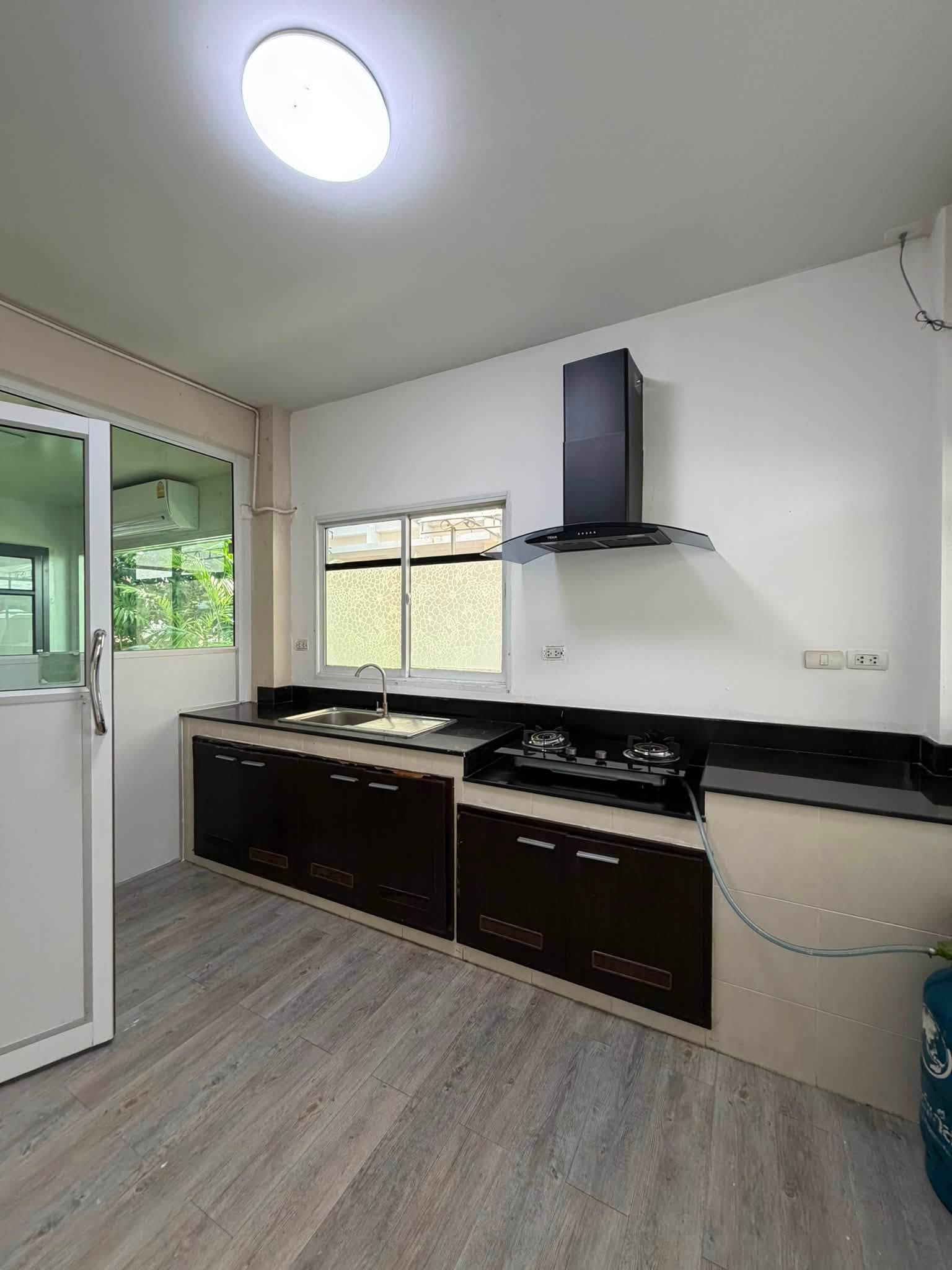 ขาย ให้เช่า บ้านเดี่ยว Le Neo 2 Srinakarin รีโนเวทใหม่ พร้อมเข้าอยู่ - Image 9