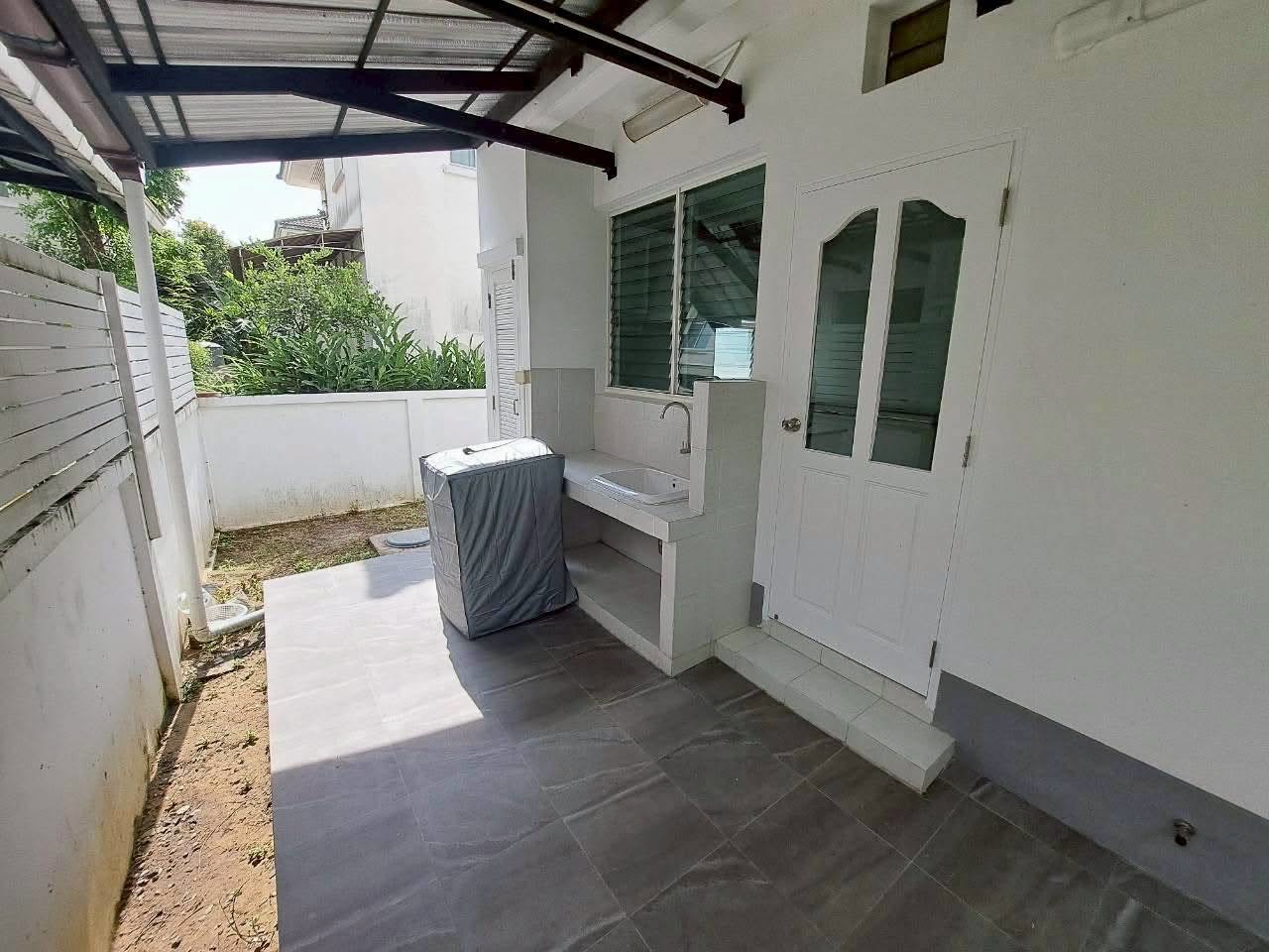 ให้เช่า บ้านเดี่ยว มัณฑนา 1 อ่อนนุช–วงแหวน สุขาภิบาล 2 | 79 ตร.ว. | 4 ห้องนอน | พร้อมเฟอร์นิเจอร์ | ใกล้สุวรรณภูมิ - Image 9