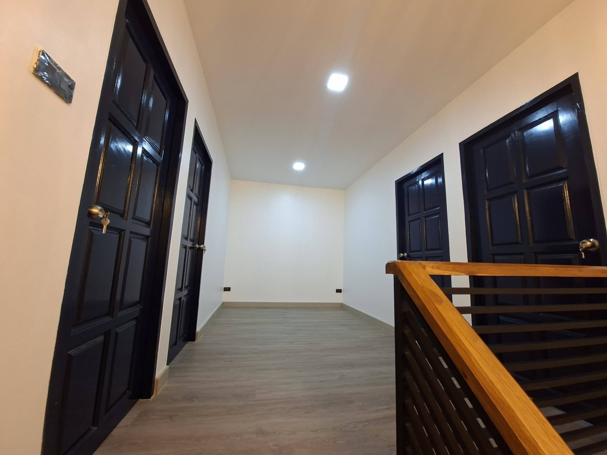 ให้เช่า บ้านเดี่ยวรีโนเวทใหม่ สุขุมวิท 101/1 | วชิรธรรมสาธิต 55 | ที่ดิน 75 ตร.ว. | 4 ห้องนอน + 3 ห้องอเนกประสงค์ - Image 9
