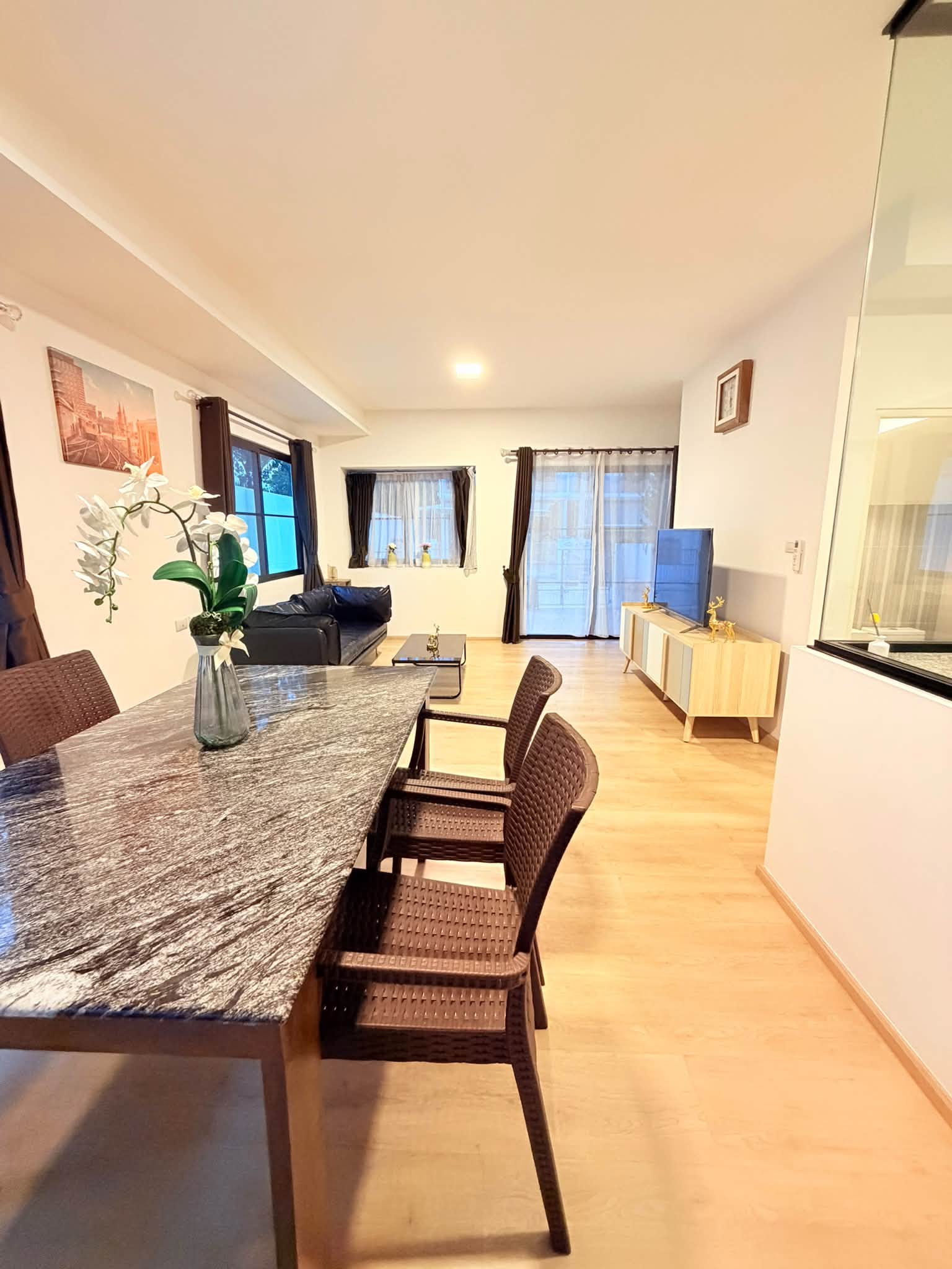 ขาย  ให้เช่า ทาวน์โฮม Indy 5 Bangna Km.7 | หลังมุม มีพื้นที่สวนข้างบ้าน | Fully Furnished | ใกล้ Mega Bangna - Image 9