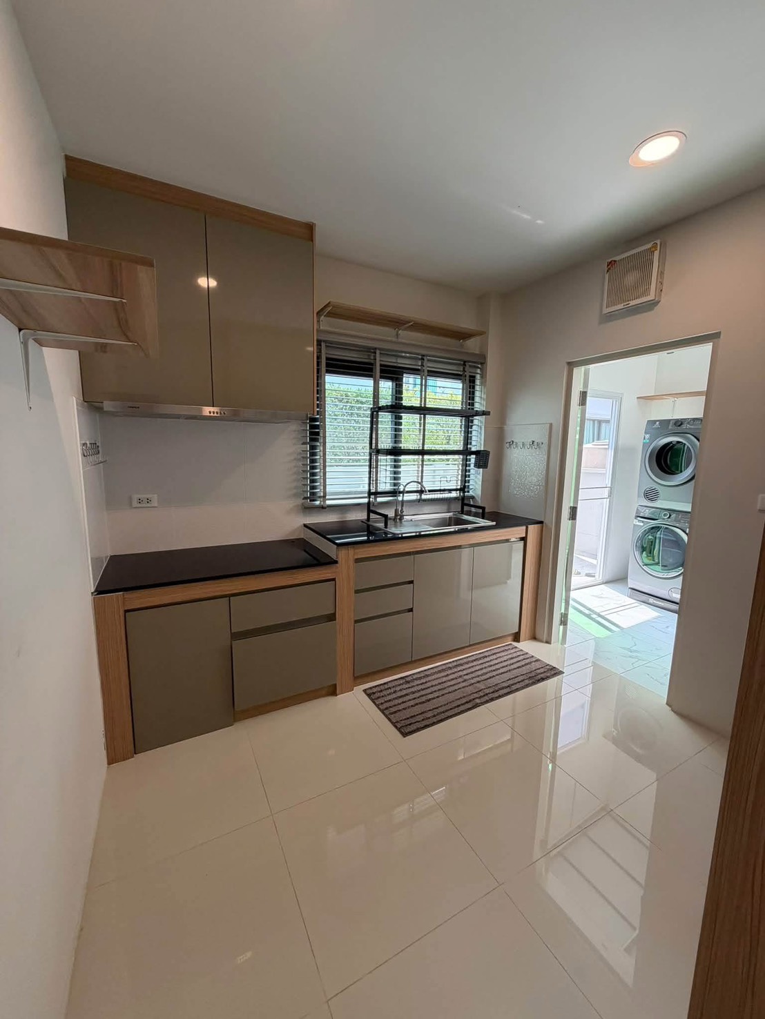ให้เช่าบ้านเดี่ยว Centro Bangna (เซนโทร บางนา) เฟส 1 สไตล์ Modern Minimal | ตกแต่งครบ Fully Furnished | พร้อมเข้าอยู่ทันที - Image 9