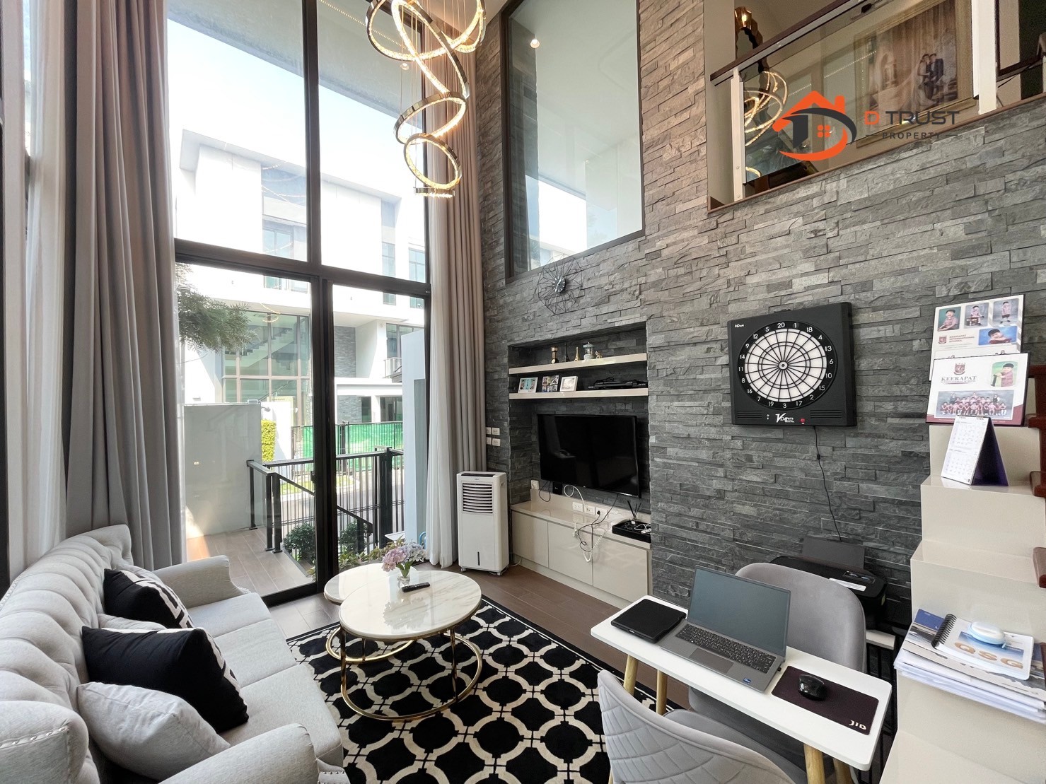 ขายบ้านเดี่ยวหรู 3 ชั้น บ้านกลางเมือง คลาสเซ่ เอกมัย-รามอินทรา  - Image 10