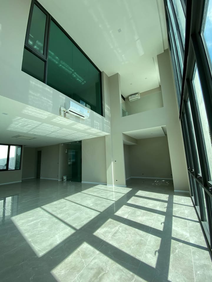 ให้เช่าและขาย  มิสต์ อ่อนนุช-ศรีนครินทร์ MYST Onnut-Srinakarin Luxury Home Office พร้อมลิฟท์ส่วนตัว  - Image 10