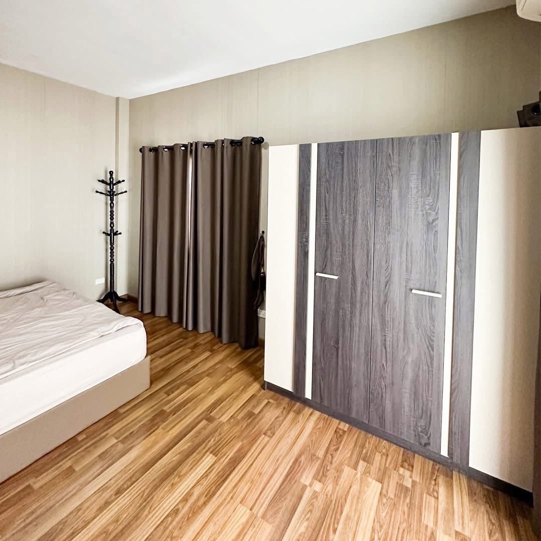 ให้เช่า ทาวน์โฮม 3 ชั้น หมู่บ้านธนาภิรมย์ (ศรีนครินทร์-วงแหวน) - Image 10