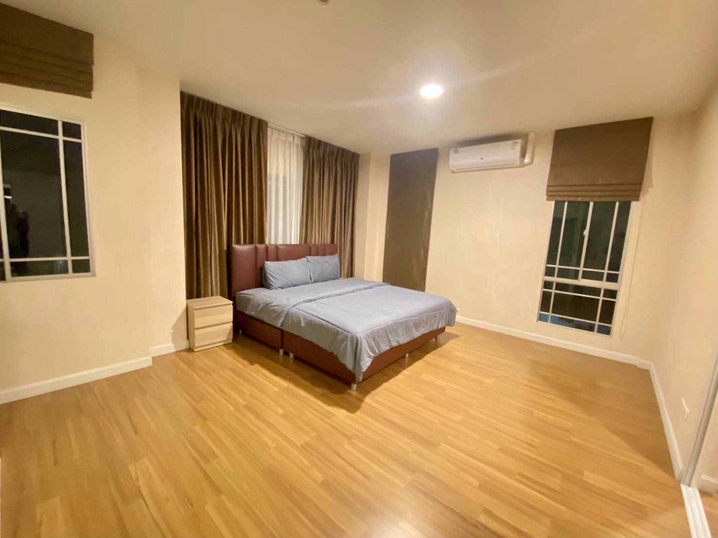 ให้เช่า บ้านเดี่ยว หมู่บ้านมัณฑนา อ่อนนุช–วงแหวน 2 (Manthana Onnut–Wongwaen 2) บ้านติดถนนเมน พร้อมเข้าอยู่ เลี้ยงสัตว์ได้ ทำ Home Office ได้ - Image 10