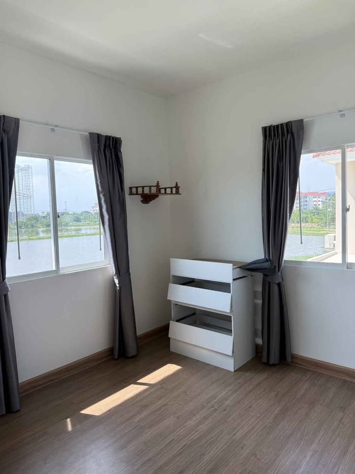 ให้เช่า บ้านเดี่ยว Lanceo Prestige Bangna–Srivaree | บ้านใหม่ | 3 ห้องนอน | French Colonial | ใกล้สนามบินสุวรรณภูมิ - Image 10