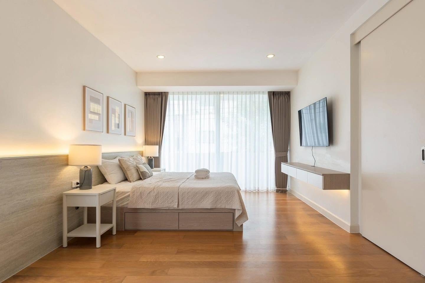ให้เช่า บ้านเดี่ยว Courtyard Villa พระราม 9–วงแหวน | 340 ตร.ม. | 4 ห้องนอน 4 ห้องน้ำ | สระว่ายน้ำส่วนตัว | Fully Furnished - Image 10