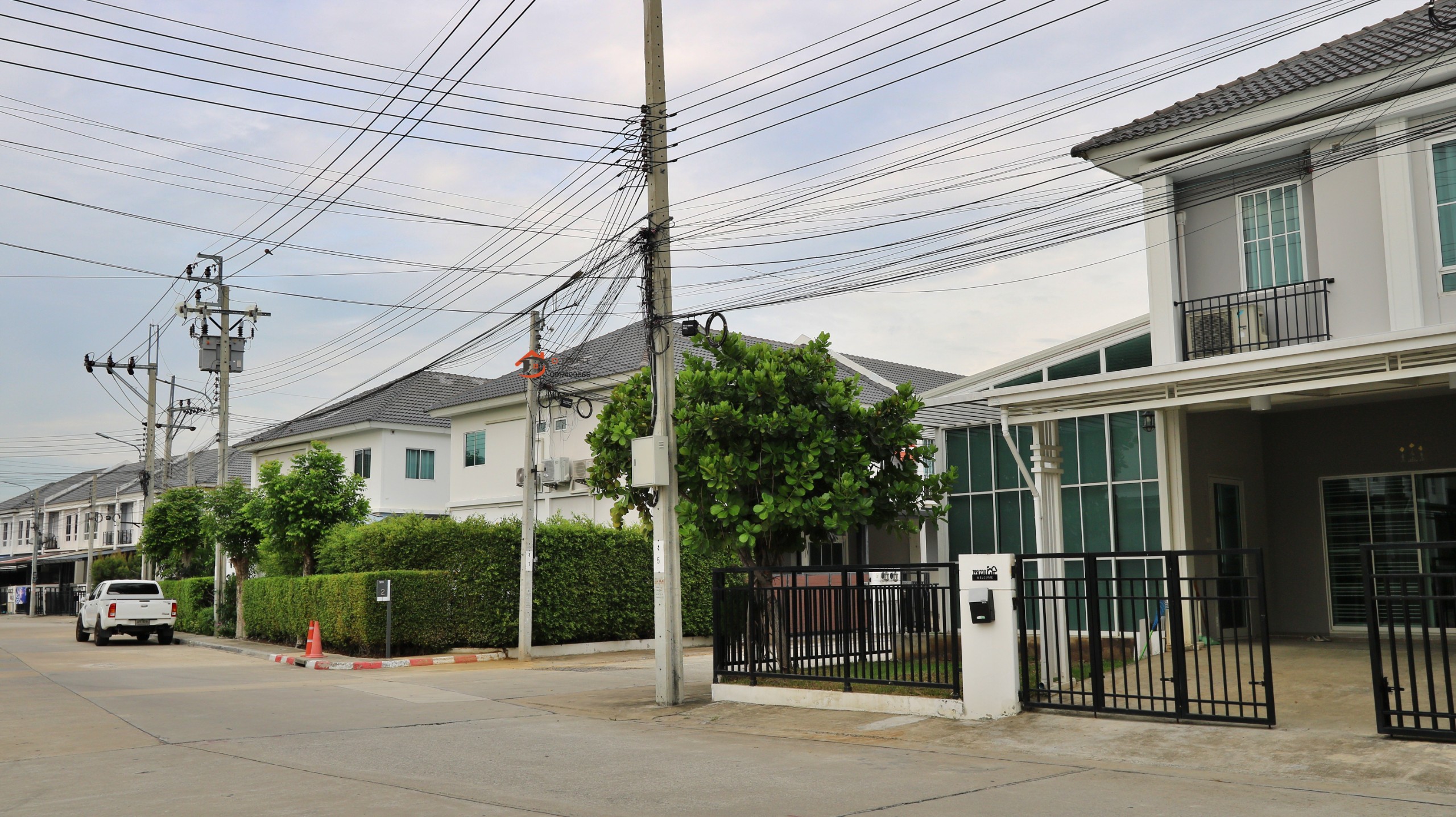 For Rent – Beautiful Fully Furnished 2-Storey Corner Townhome  The Connect Wongwaen – Rama 9 Motorway | Prime Location Near Suvarnabhumi Airport - Image 5