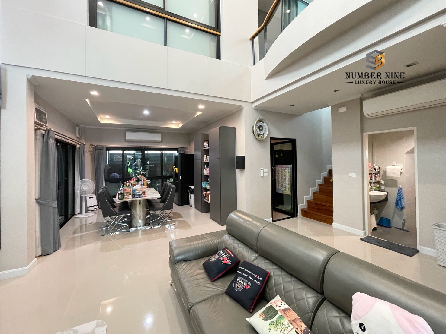 ขายบ้านเดี่ยว 3 ชั้น Supalai Essence Suanluang | หลังริม 77.7 ตร.ว. | 321 ตร.ม. | 5 ห้องนอน | ราคาพิเศษต่ำกว่าต้นทุนกว่า 6 ล้านบาท - Image 7